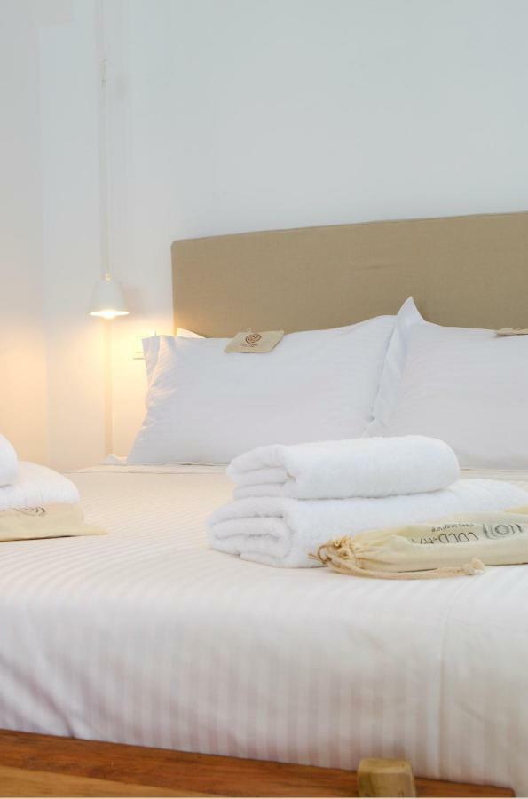 Nea Kallikrateia Thea Suites מראה חיצוני תמונה